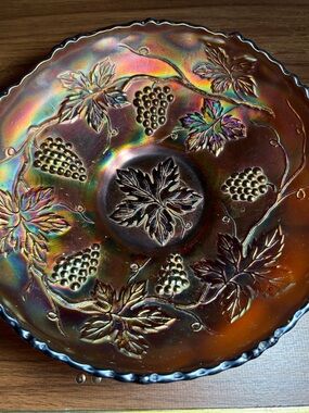 VINTAGE FENTON CARNIVAL GLASS GRAPE VINE PATTERN CANDY DISH BOWL IRIDESCENT 8”